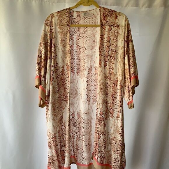 Small-Medium open front Kimono top with coral & tan snake print - Picture 1 of 6